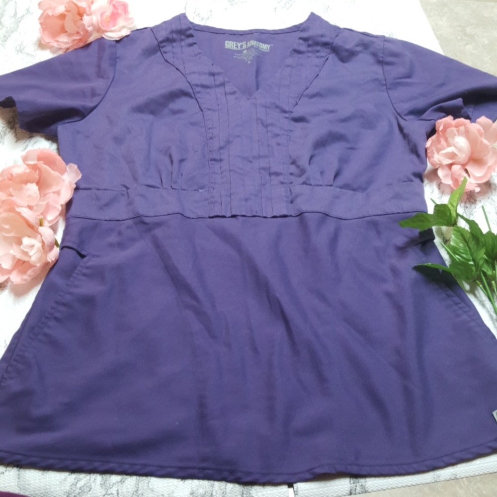 Purple scrub top small Grey's anatomy